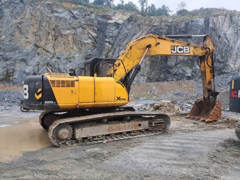 2018 Excavator JCB JS220