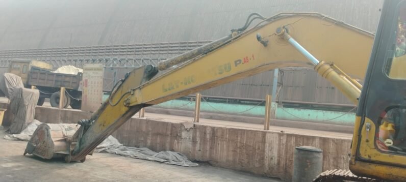 2010 Excavator Komatsu PC200