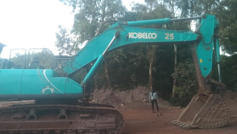 2022 Excavator Kobelco SK520